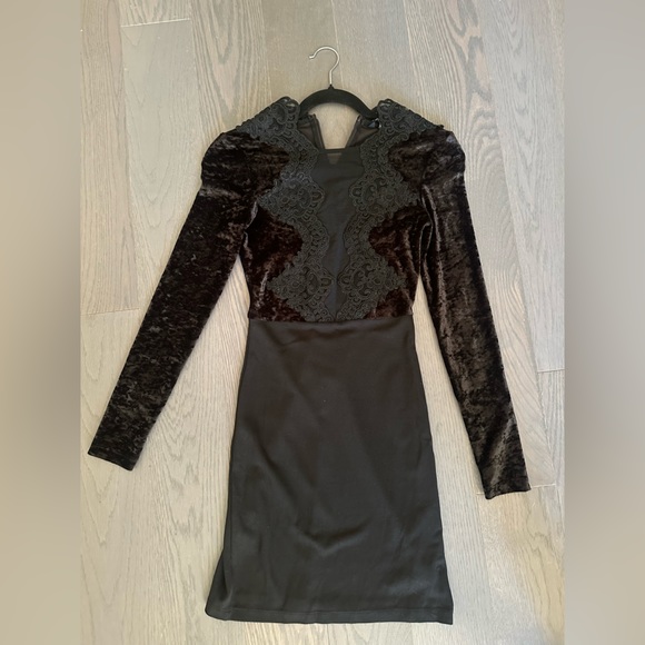 FCUK - Eddie Velvet Black Velvet Stunning Bodycon Dress - 2 - Picture 6 of 9